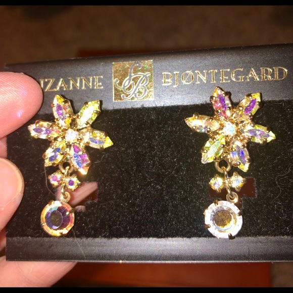 Suzanne Bjontegard Necklace/Earrings Set - Picture 2 of 3